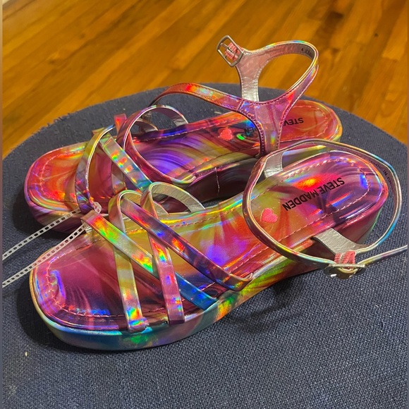 New girls Steve Madden Sandals - Picture 2 of 3